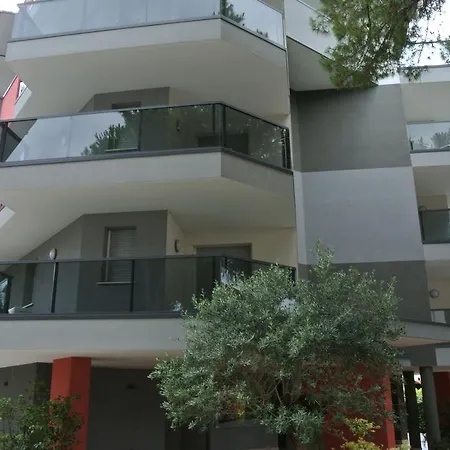 Katrina Apartment *